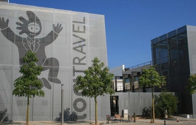 Proyección de la tienda de Logitravel en la ciudad de la imagen de Madrid