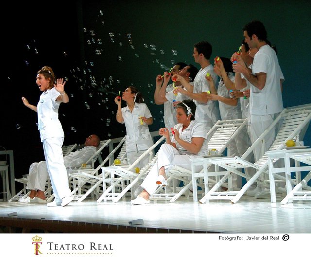 Representació d''Il viaggio a Reims' en el Teatre Real