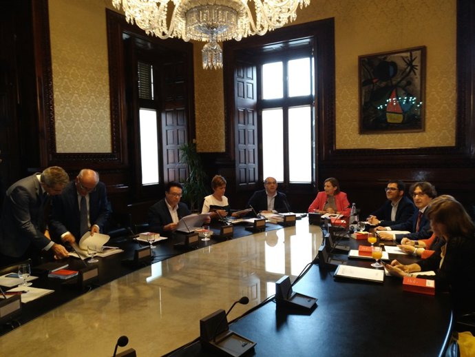 Mesa  del Parlament