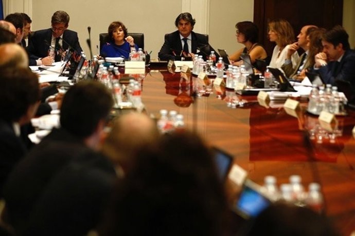 Santamaría reuneix els secretaris d'Estat