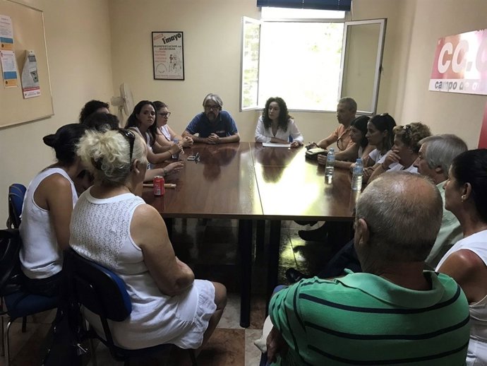 Encuentro de IU y familiares de las víctimas y heridos del incendio del hotel