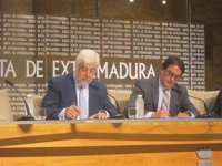 Sanidad firma un acuerdo para mejorar la atención de enfermedades cardiovasculares, primera causa de muerte en la región