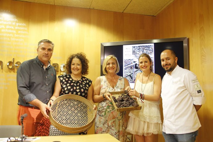 Presentacion-mes-de-la-pasa-de-velez-malaga