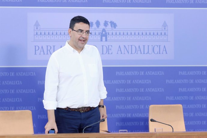 Rueda de prensa de Mario Jiménez en el Parlamento andaluz