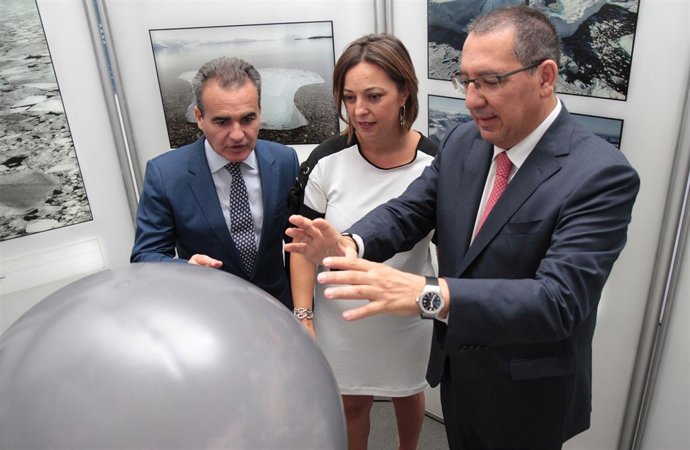 Exposición de 'la Caixa' y Fundación Cajasol 'El Ártico se rompe'