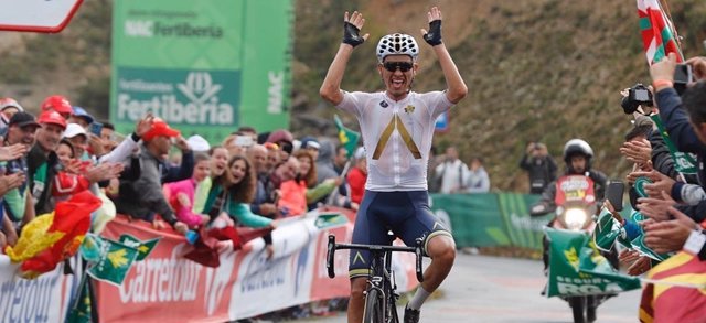 El ciclista austríaco Stefan Denifl