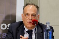 Tebas: "Neymar está meando desde el trampolín de la piscina"