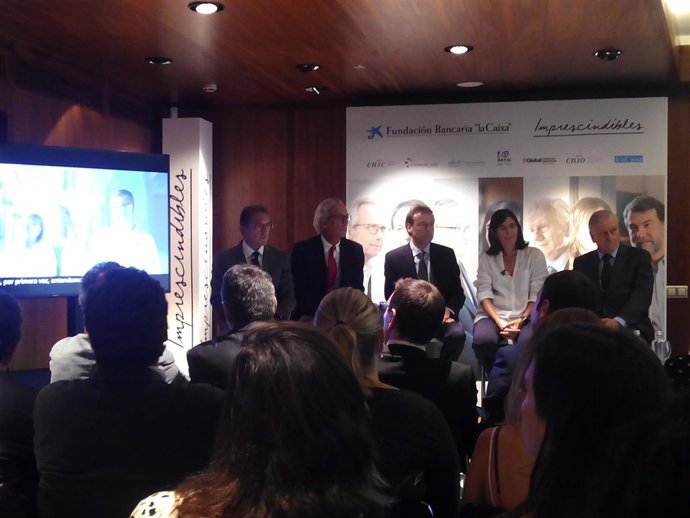 Campaña 'Imprescindible' de Fundacón Bancaria la Caixa