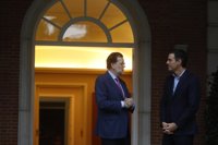 Rajoy se reunirá este jueves en Moncloa con Pedro Sánchez y Albert Rivera