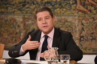 Page ofrece el apoyo de C-LM a "instituciones del Estado y partidos constitucionalistas"