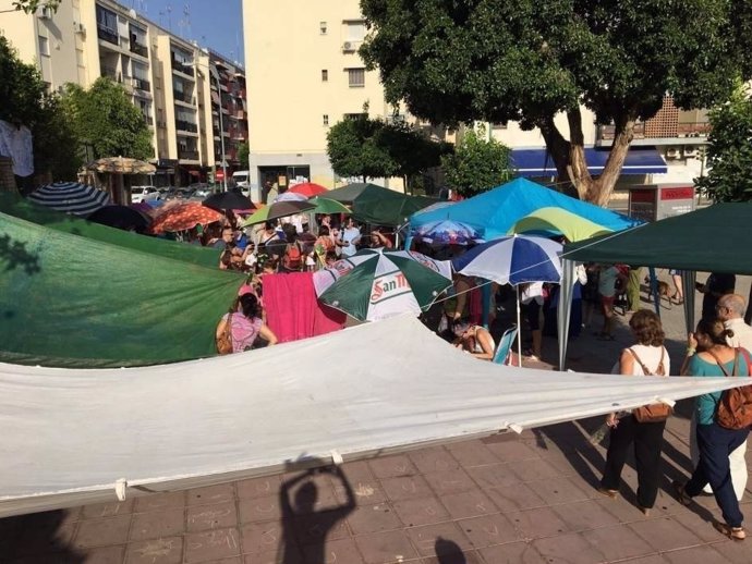 Protesta en el colegio Arias Montano.