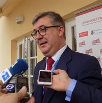 Marín pide "altura de miras" a los partidos para tener el borrador de la nueva Ley Educativa este curso escolar