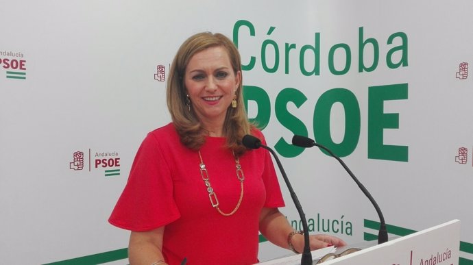 La secretaria de Política Municipal del PSOE-A, María Jesús Serrano