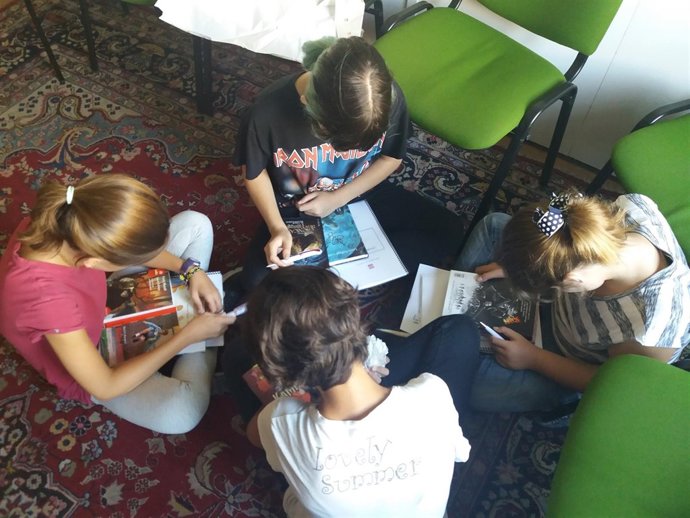 SM dona 13.000 libros