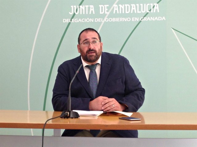 Nota Y Fotos / Arranca El Nuevo Curso Escolar Con 202 Docentes Más En Los Centro