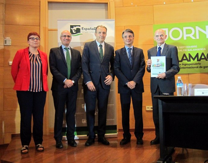     Salamanca: Presentación Del Informe Agrario                           