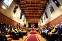 Juan Viaño destaca la "senda de crecimiento y sostenibilidad" de la USC, durante el acto inaugural del nuevo curso