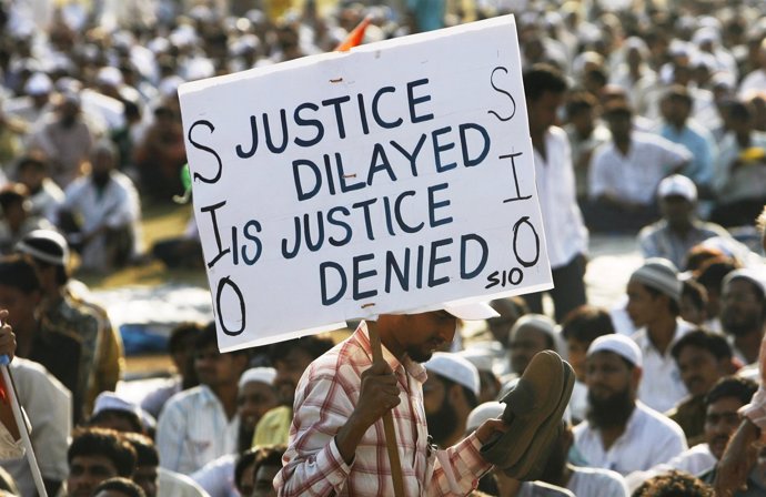 Manifestación en Bombay para pedir justicia por los atentados de 1993