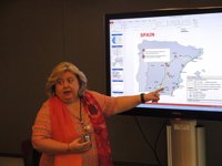 La eurodiputada Clara Aguilera asegura que habrá "un tren con la dignidad que merecen los granadinos"