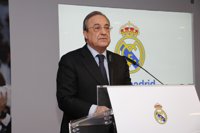 Florentino Pérez: "Un jugador de 180 millones nos perturbaría más que nos ayudaría en este momento"