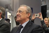 Florentino: "No sé si la dimisión de Villar soluciona los problemas"