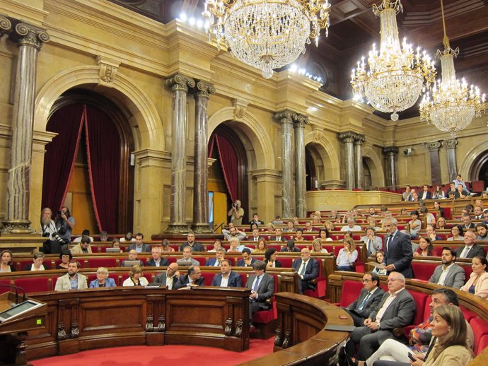 Pleno del Parlament                    