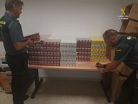 Interceptado un coche con 3.250 cajetillas de tabaco de contrabando en Castilleja de la Cuesta (Sevilla)