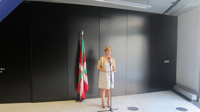                                Tapia Habla Sobre El Futuro De La Naval