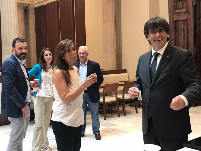 A.Levy,Alícia S.Camacho,Santi Rodríguez (PP) pte.Carles Puigdemont