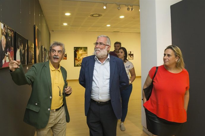 Presentación de la exposición de la crónica gráfica de Arconada