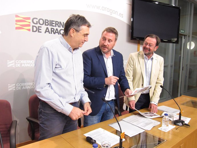 Soro, Sánchez y Bosque en la presentación de este nuevo contrato de Canfranc