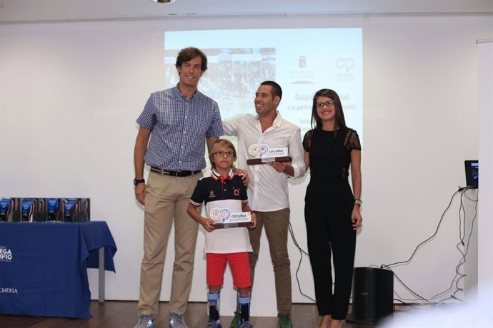 Entrega de premios de las Travesías a Nado de la Diputación