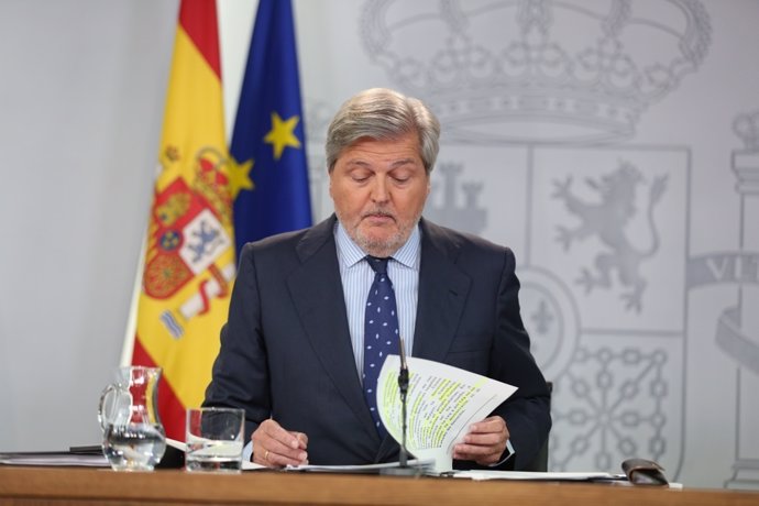 Rueda de prensa de Iñigo Médez de Vigo tras el Consejo de Ministros