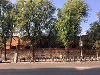 Aparecen pintadas falangistas en el recinto de Madrid que acogerá un acto en apoyo al referéndum el próximo día 17