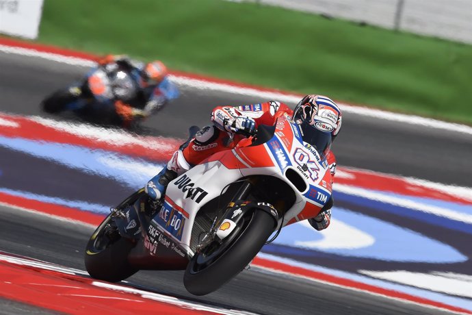 Andrea Dovizioso durante los libres