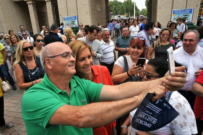 María Dolores Cospedal visita la Feria de Albacete