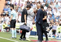 Benzema sufre una lesión muscular en la pierna derecha