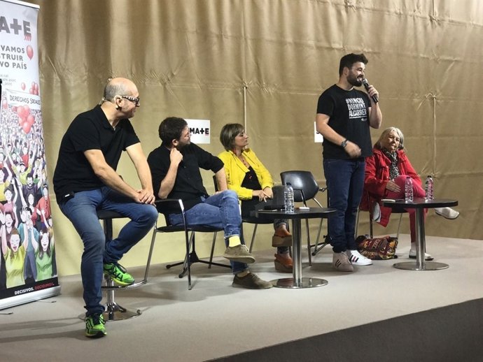 Acto de G.Rufián, A.Vergès (ERC), A.D.Fachin y Angels Martínez (Podem)