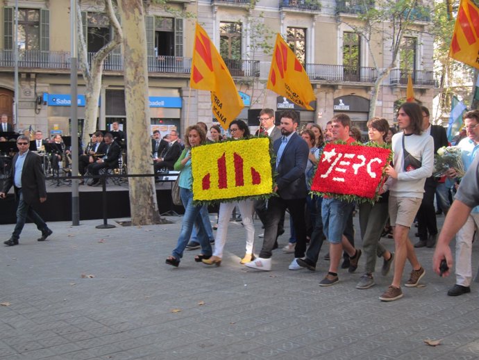 Ofrenda de ERC al monumento de Rafael Casanova de Barcelona por la Diada