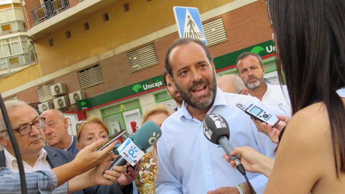 Juan Cassá en rueda de prensa                      