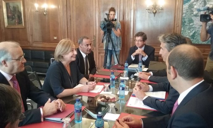 Reunión en Avilés de Lastra, De la Serna y Monteserín