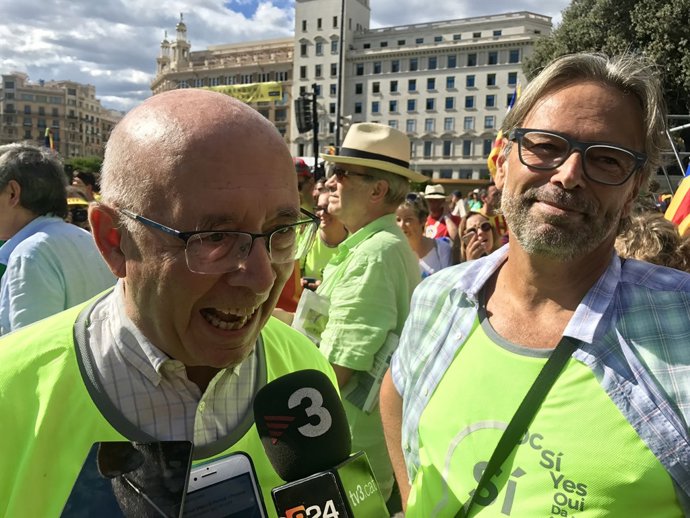 Expresidents del Parlament a la manifetación de la Diada