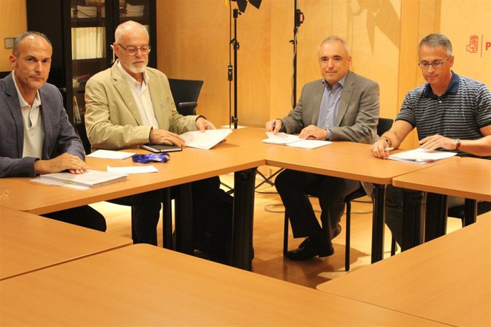 Reunión Del PSOE Con FENADISMER