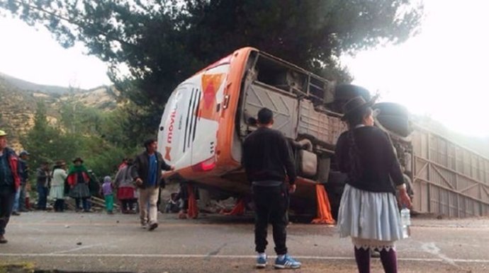 Un accidente de autobús se cobra la vida de cinco personas en Perú