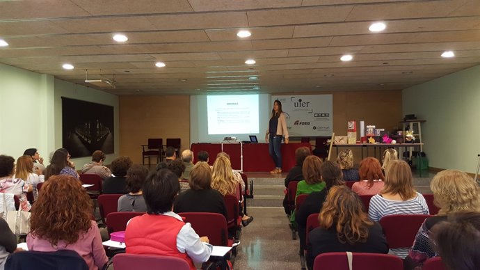Classe de formació de la Cambra de comerç de Girona