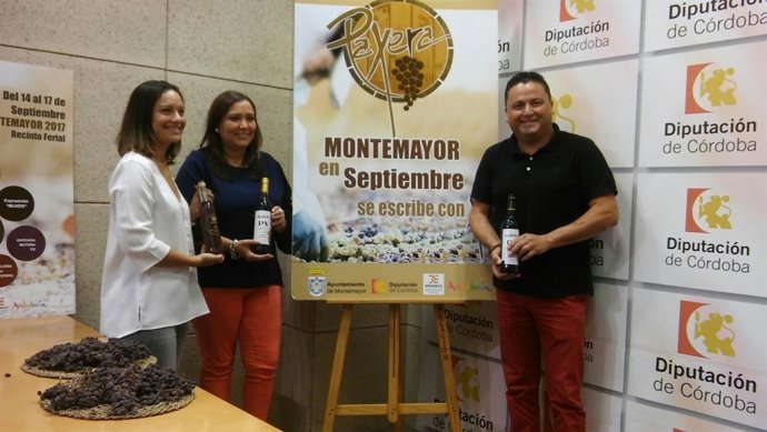 Carrillo, entre García y Guijarro, presenta 'Paxera'