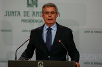 Junta cree que la "broma desafortunada" de Juan y Medio "no tiene cabida en una televisión pública"