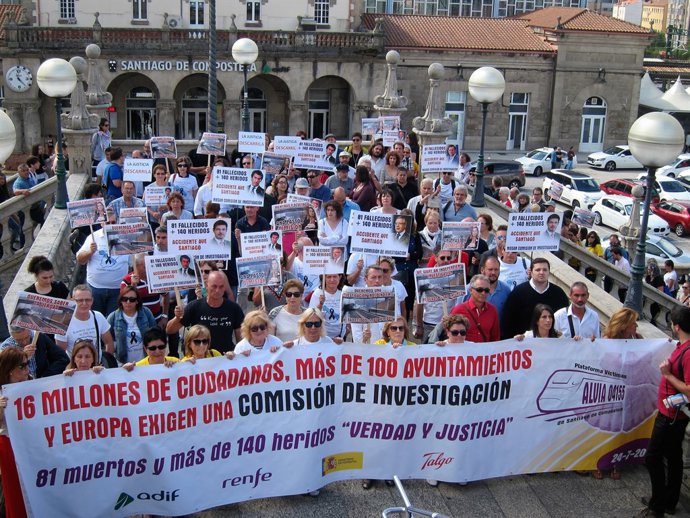 Las víctimas del accidente del Alvia en Angrois, en el cuarto aniversario