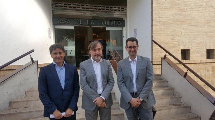 Turisme presenta una guía para la elaboración de planes de impulso turístico