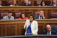 Sanidad niega que se vaya a privatizar la gestión de listas de espera que, recuerda, son competencia de las CCAA